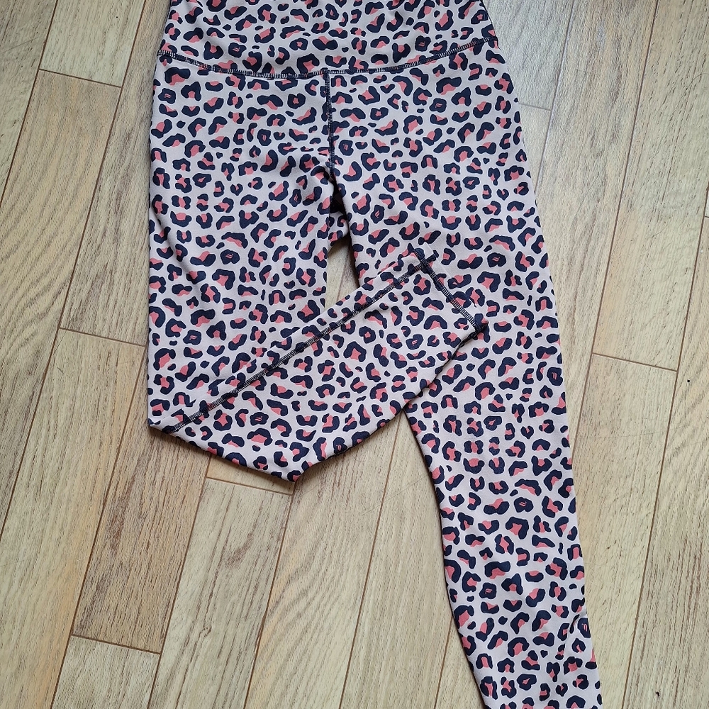 Define PowerHold® High-Waisted  Legging Sz. S